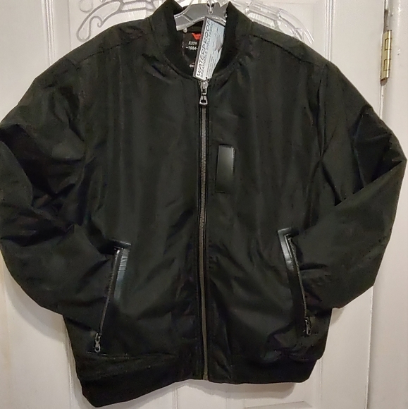 Men's Jacket - Picture 1 of 3